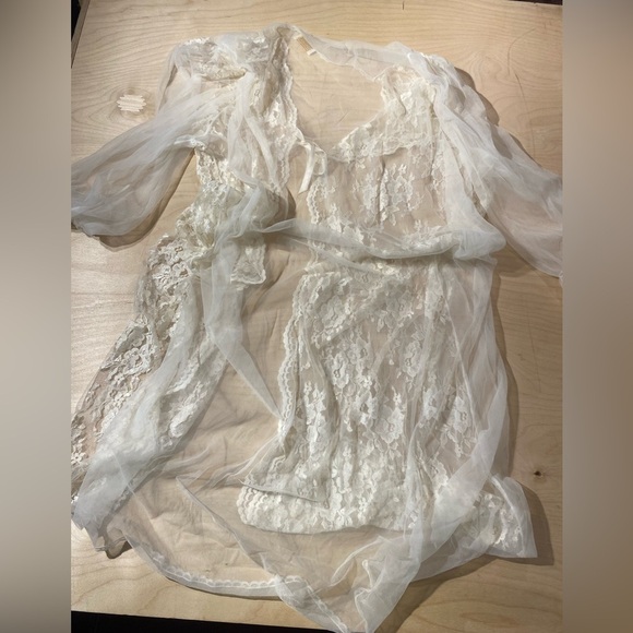 Roaman’s Sheer Robe One size fits all (JG) - Picture 10 of 12